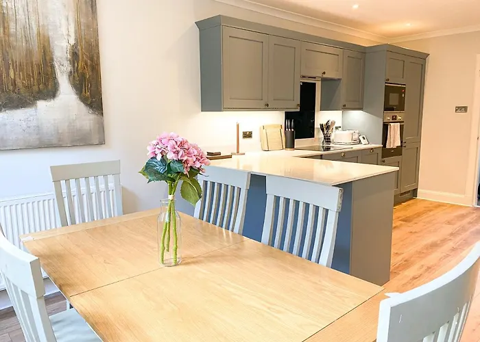 Sophisticated 3br With Garden, Quiet New Town Lane Edinburgh