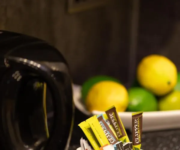 New 3-bedroom Close To Centre * إدنبرة