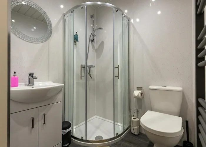 New 3-bedroom Close To Centre Edinburgh