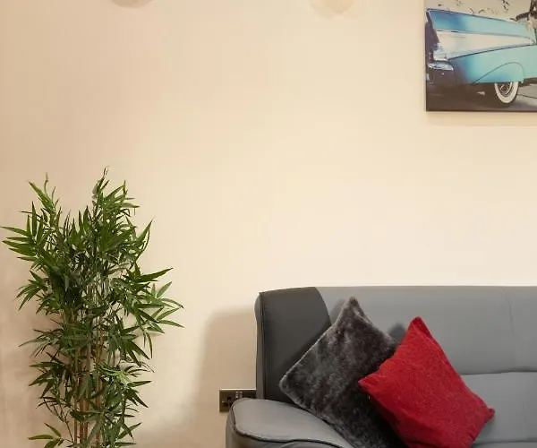 New 3-bedroom Close To Centre إدنبرة