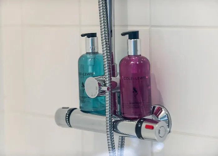 The Rock House - Main House Apartment