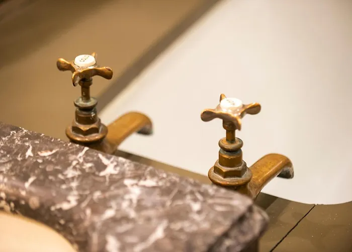 The Rock House - Terrace - In Heart Of The Edinburgh