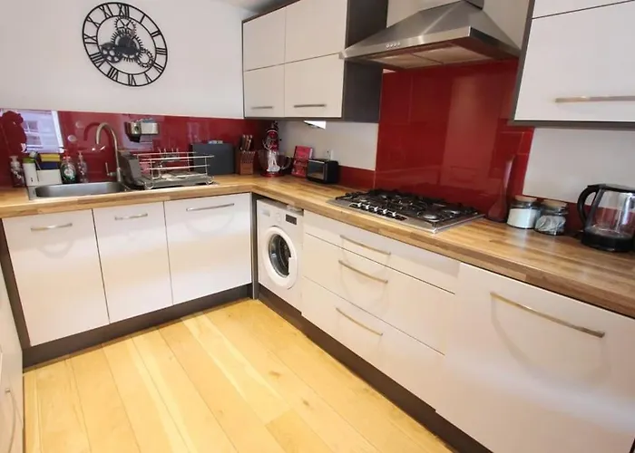 Spacious 2 Bed, 2 Bath -the Shore, Leith شقة