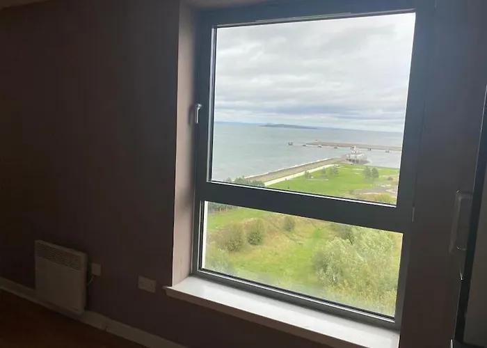 Apartment Modern 2 Bed With Stunning Seaside View Edinburgh