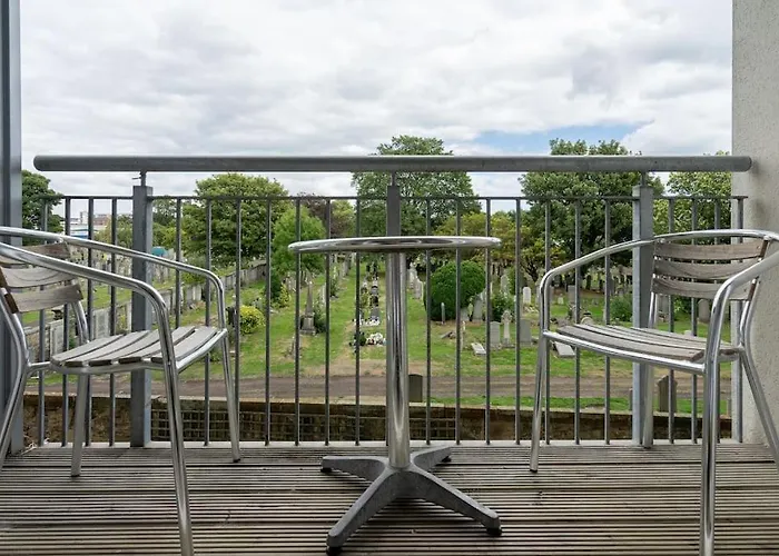 Διαμέρισμα Pilrig Flat: A Lovely 5-bed With A Lift *