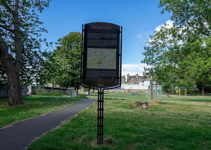 Pilrig Flat: A Lovely 5-bed With A Lift Διαμέρισμα Εδιμβούργο