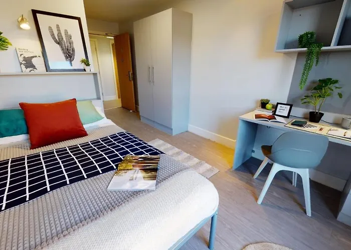 And Ensuite Bedrooms With Shared Kitchen At Fountainbridge In אדינבורו