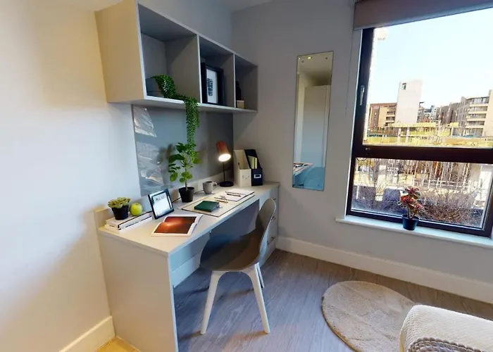 דירה And Ensuite Bedrooms With Shared Kitchen At Fountainbridge In