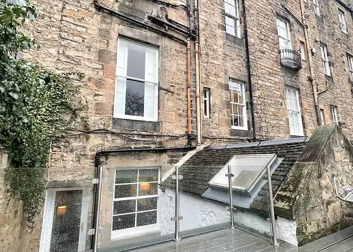 2bed, Private Garden & Fireplace, Near Water Of Leith Appartement