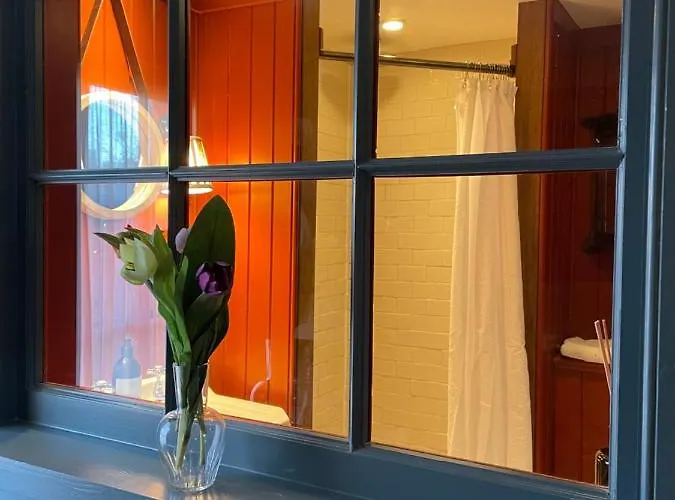 Rock House - Photographer's - Historic Gem In The Heart Of The Apartment