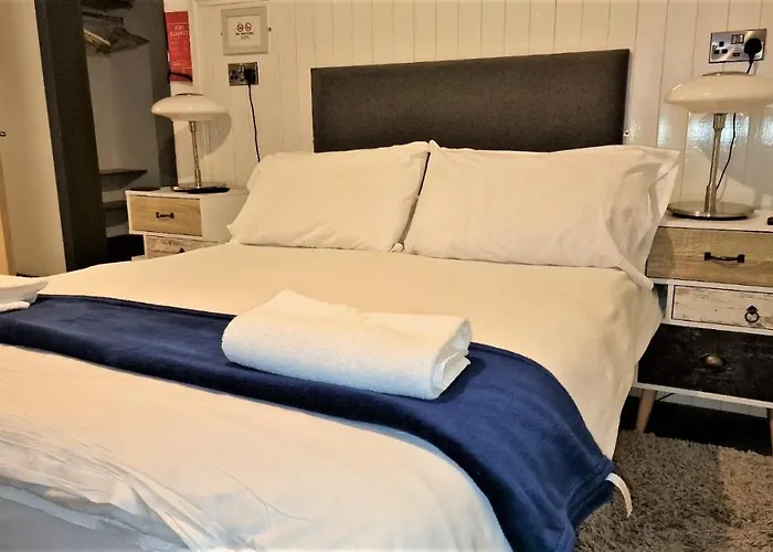 מלון 48 Gilmore Place Residences אדינבורו