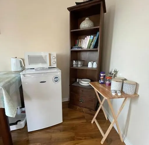 Apartment Cosy & Bright Semi-detached House
