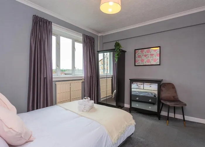 Spacious 3db -15 Minutes From Centre Apartment