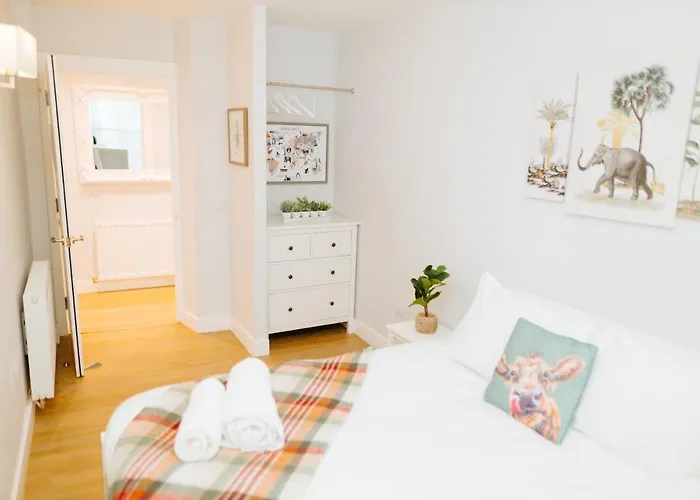 Luxury Modern 3 Bedroom In Centre Apartamento