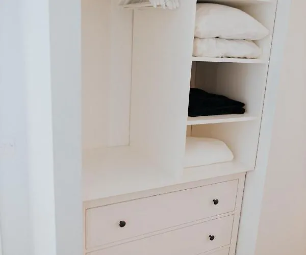 Luxury Modern 3 Bedroom In Centre