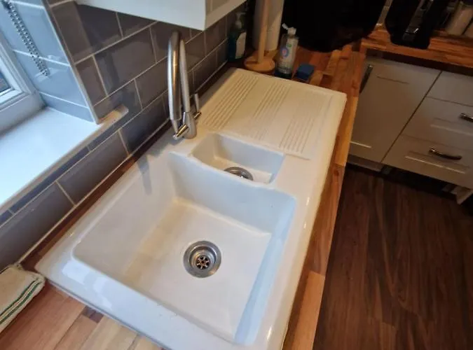 Cosy Roseburn Apartment, - 2 Bedrooms, Free Parking Edimburgo