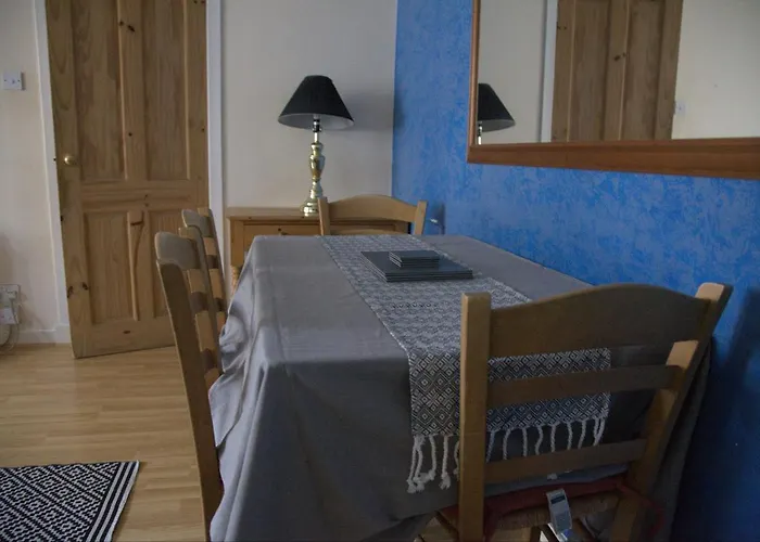 Cosy N Comfy Flat In Historic Heart Of *