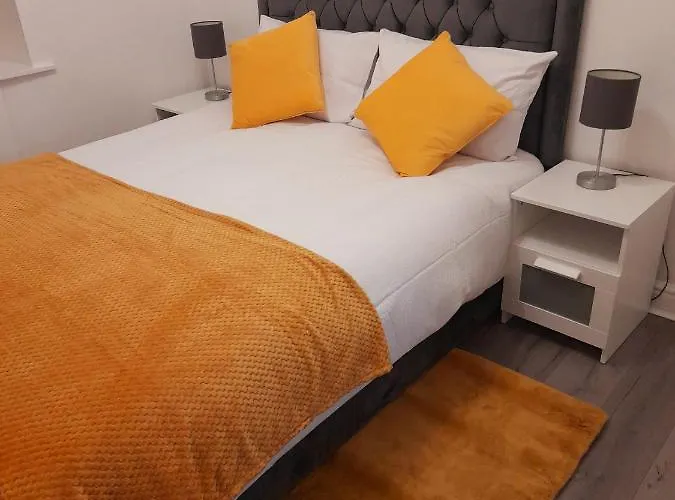 Modern Flat Near Centre. * Edinburgh