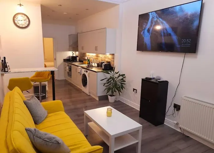 Διαμέρισμα Modern Flat Near Centre. *