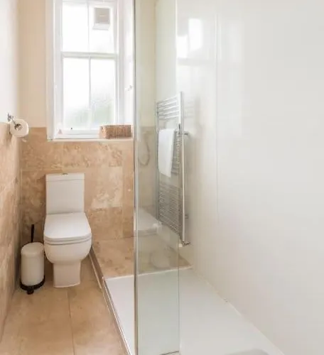 Beautiful 2 Bed 2 Bath Flat Overlooking Meadows Park * Edimburgo