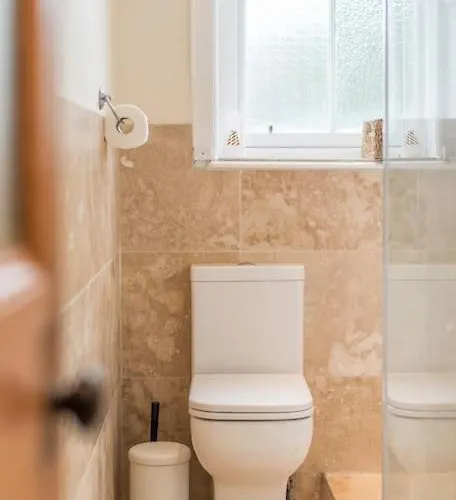 Beautiful 2 Bed 2 Bath Flat Overlooking Meadows Park * Edimburgo