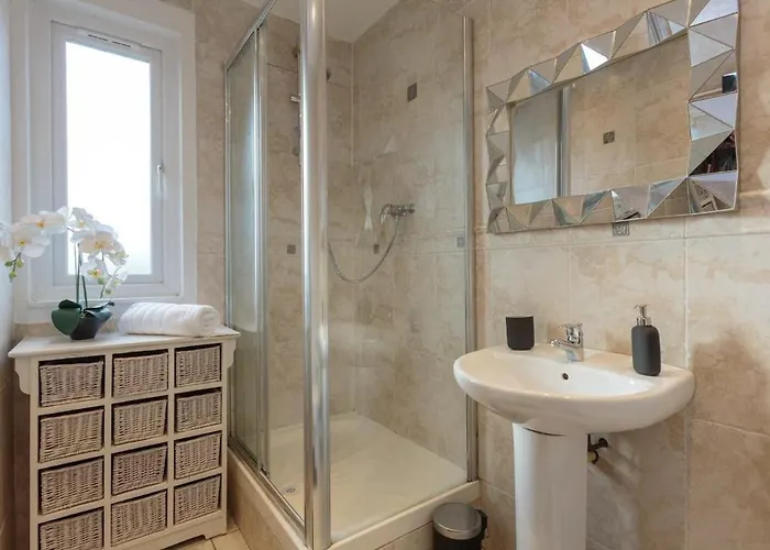 Gorgeous 3-bed Flat, 15 Minutes To Centre Appartement Édimbourg