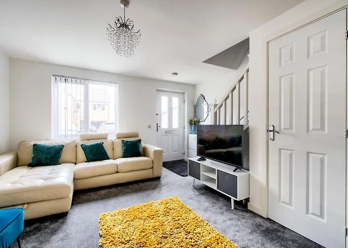 בית נופש 2-bedroom With Private Garden & Parking