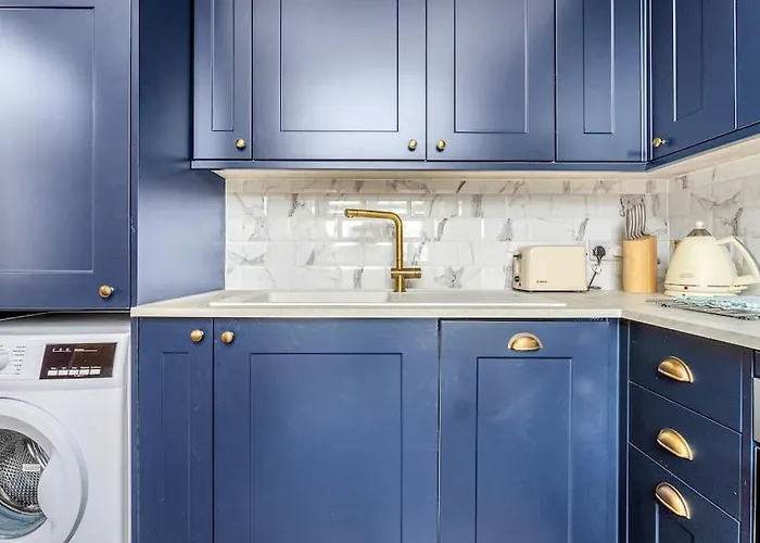 Boutique Modern Royal Mile Sleeps 4 דירה אדינבורו