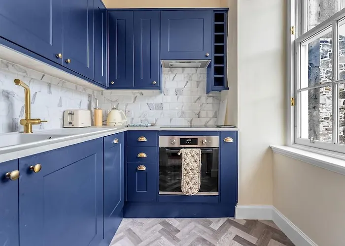 Boutique Modern Royal Mile Sleeps 4 דירה אדינבורו