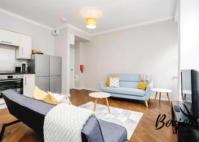 Bright New Town 2br-1ba, 1 Min To George St By Bonjour Residences *