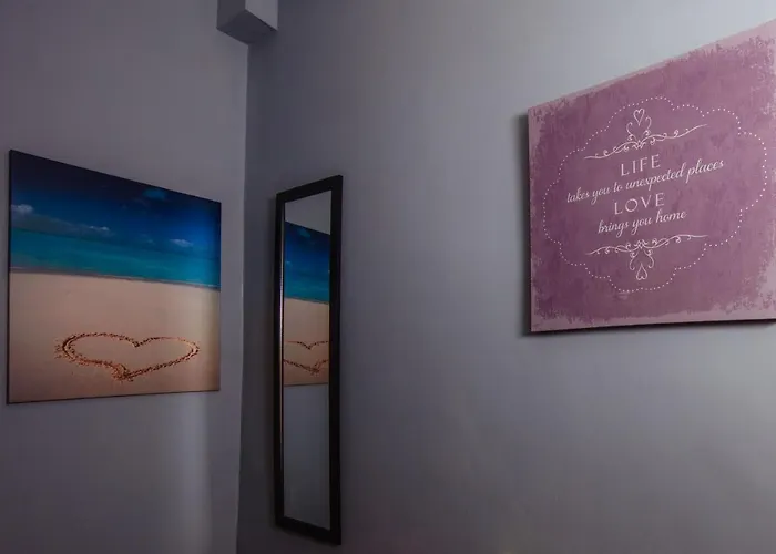 דירה Old Town By The Castle/ Meadows!