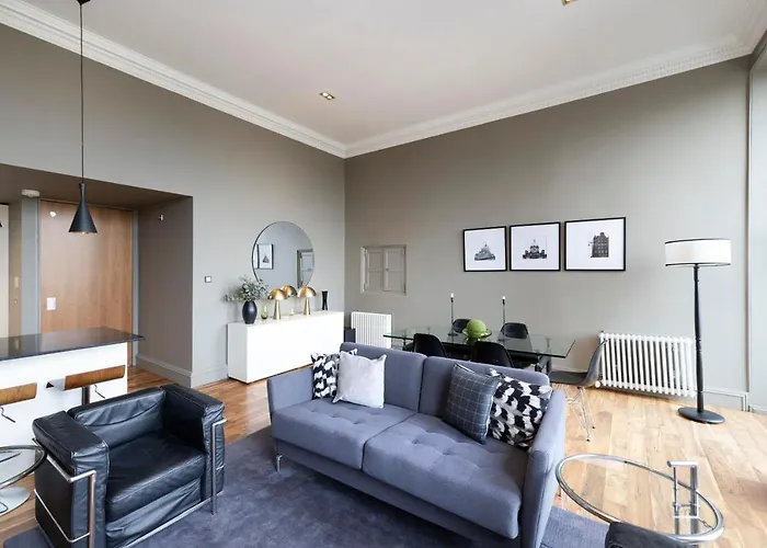 Joivy Stunning Flat Near Castle *