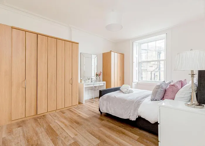 Heart Of Centre 3 Bed Georgian *
