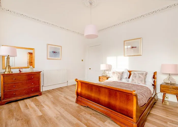 Heart Of Centre 3 Bed Georgian * 爱丁堡