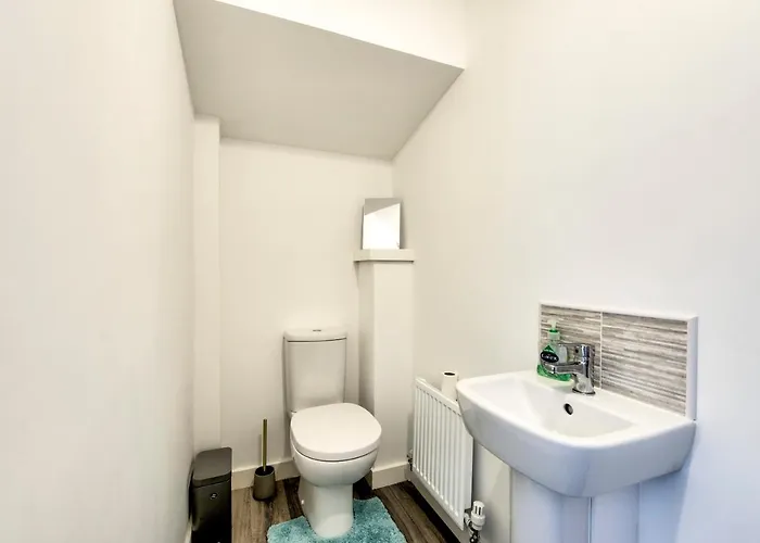 בית נופש 2-bedroom With Private Garden & Parking