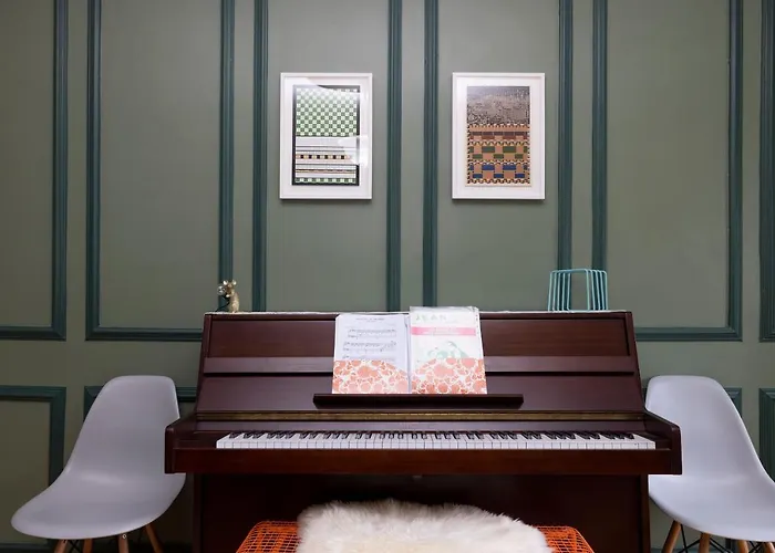 Joivy Eclectic Near Castle