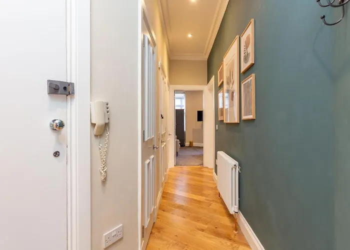 Royal 2bed Center شقة