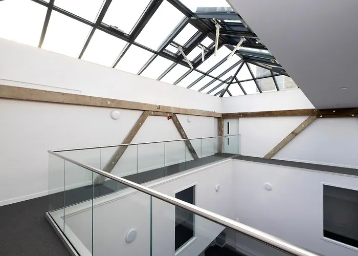 Altido Elegant Near The Meadows Apartament *