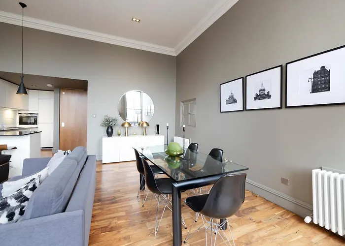 Joivy Stunning Flat Near Castle