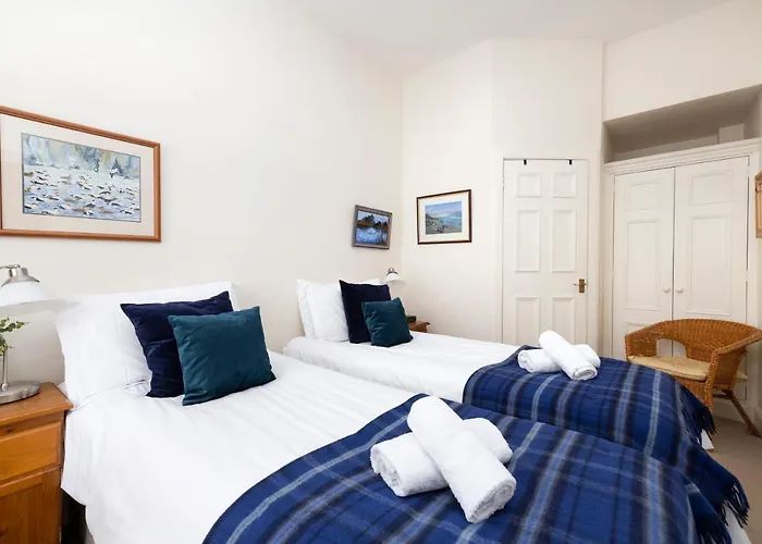 Charming Hideaway In Centre