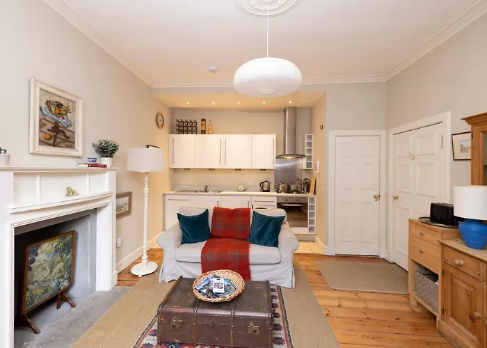 Daire Charming Hideaway In Centre Edinburgh
