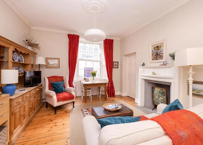 Charming Hideaway In Centre Daire