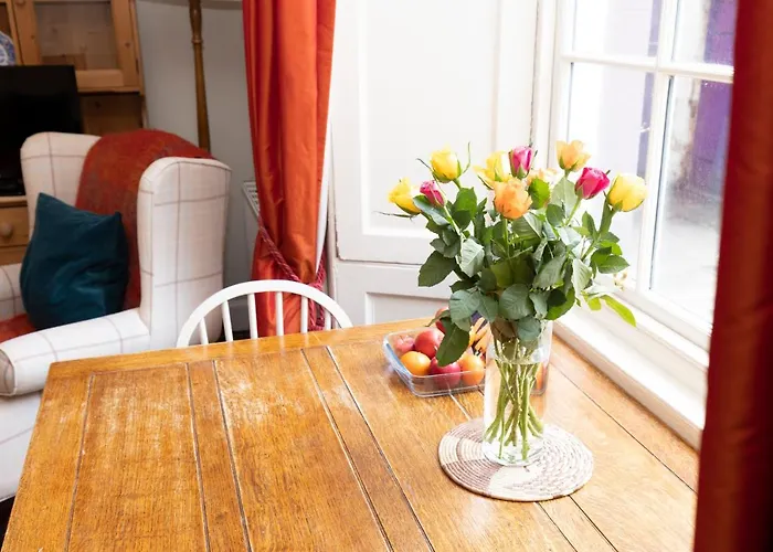 Charming Hideaway In Centre Edinburgh