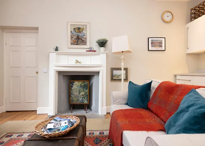 Daire Charming Hideaway In Centre