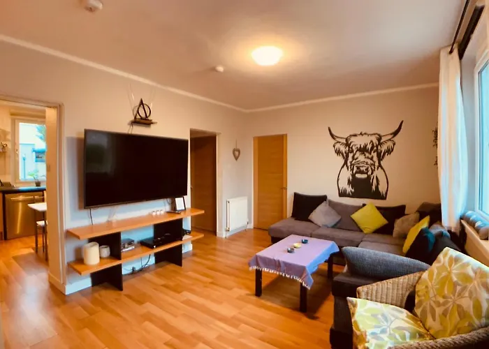 Maria- Bright And Modern Center .