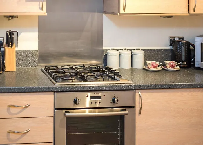 Elegant 2 Bedroom Centre - Free Parking - Private Balcony * إدنبرة