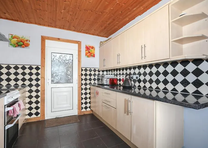 Casa vacanze Beautiful 4 Bedroom - Free Parking Edimburgo