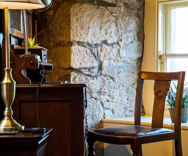 Craigiehall Temple Holiday home *