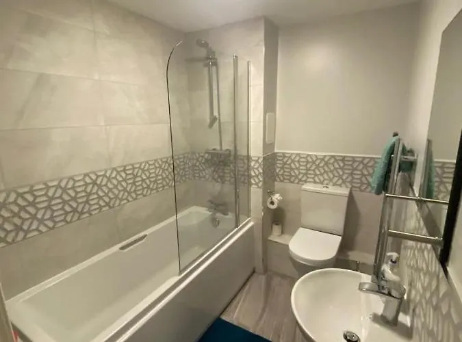 Fabulous 3 Bedroom Flat Apartmán *