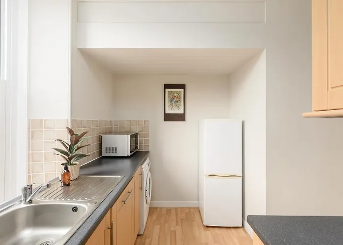 The Stockbridge Snug By Calton Living